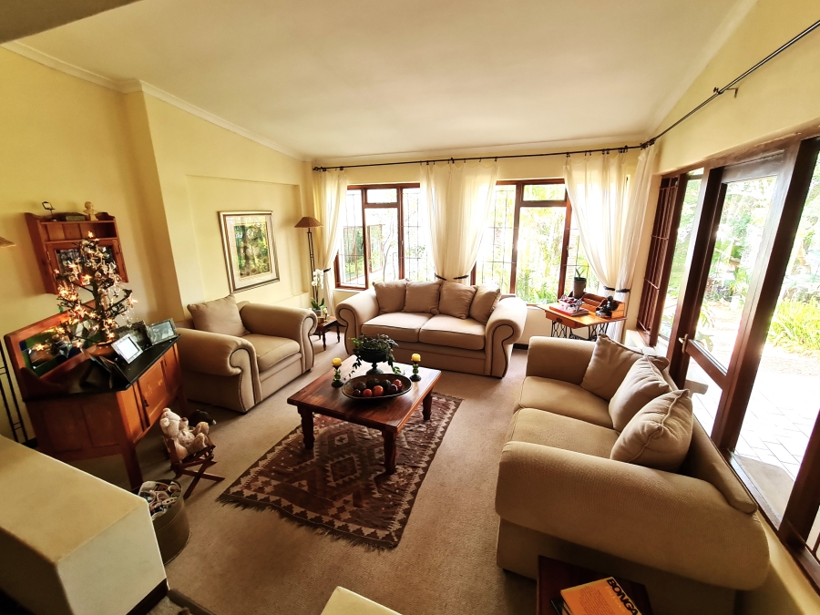 6 Bedroom Property for Sale in Noorsekloof Eastern Cape